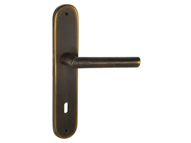 GAUDIUM MG3391 - Bronze door handle on back plate with lock _ Fama International